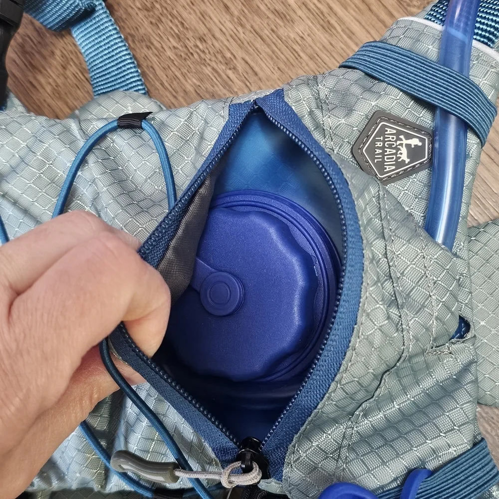 Acadia Trail Hydration Dog Adjustable Harness Blue Size Medium Collapsible Bowl